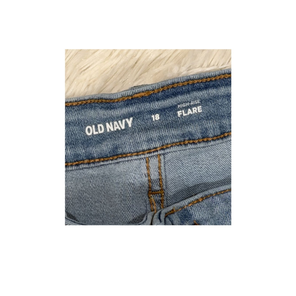 Old Navy Light Wash High Rise Flare Jeans - Sz. 16 (EUC) - Picture 4 of 4